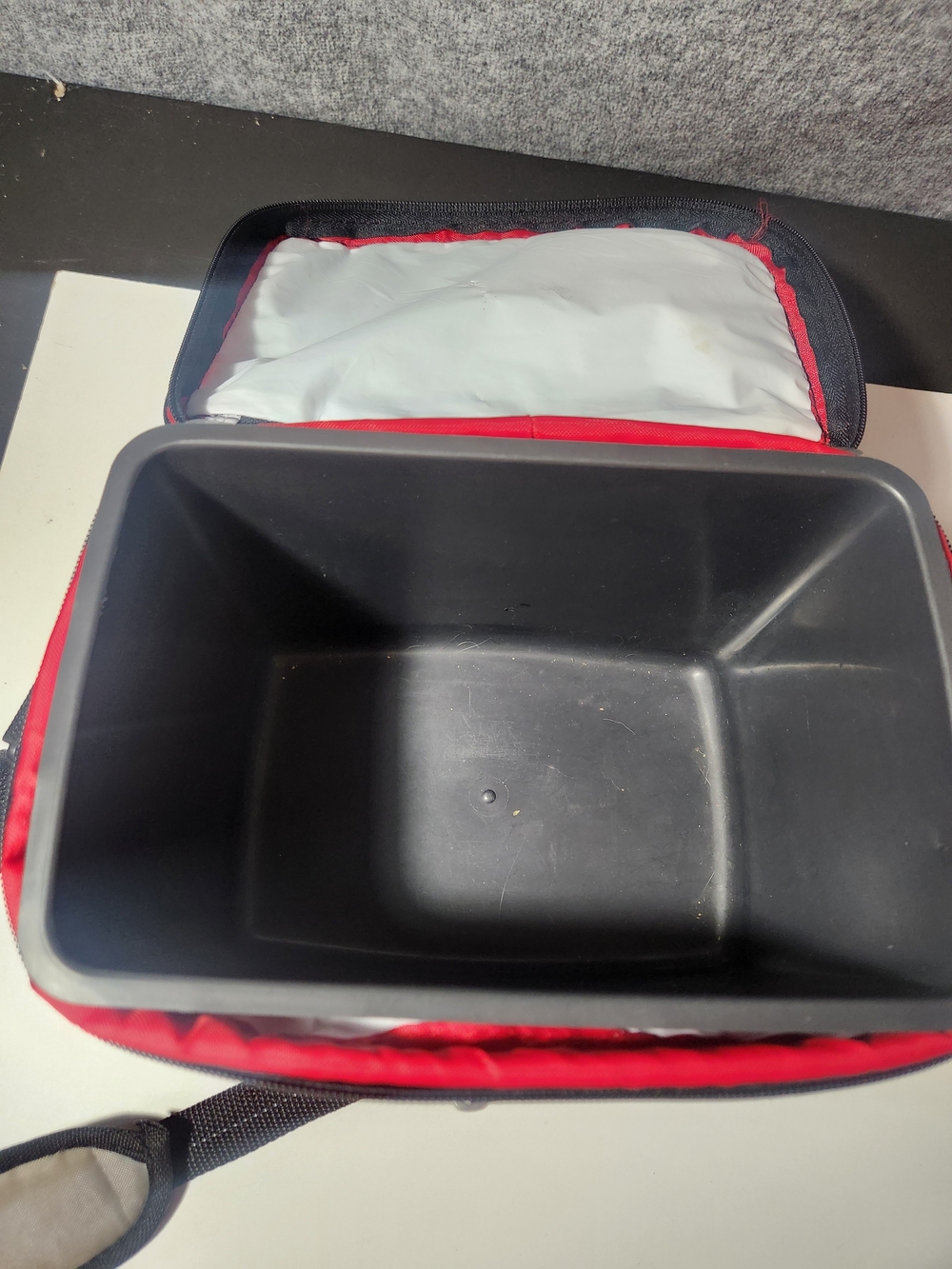 Insulated Lunch Bag/ Box with multiple pockets - Picture 2 of 8